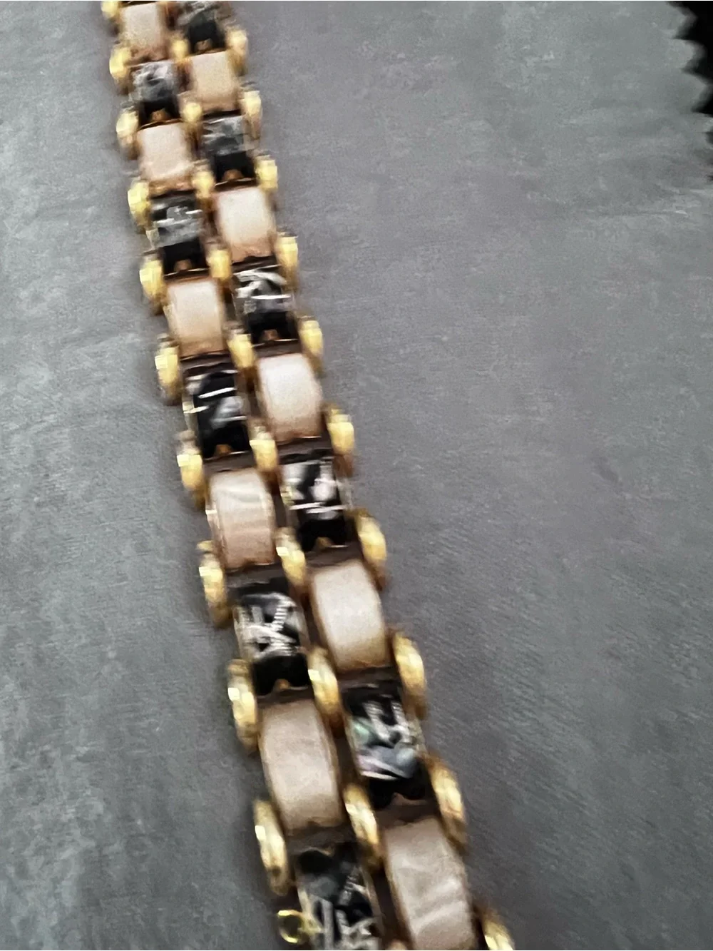 Gold-Tone Bracelet with Black and Cream mother-of-pearl Links - Picture 10 of 11